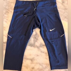 Nike Athletic Capri Tights